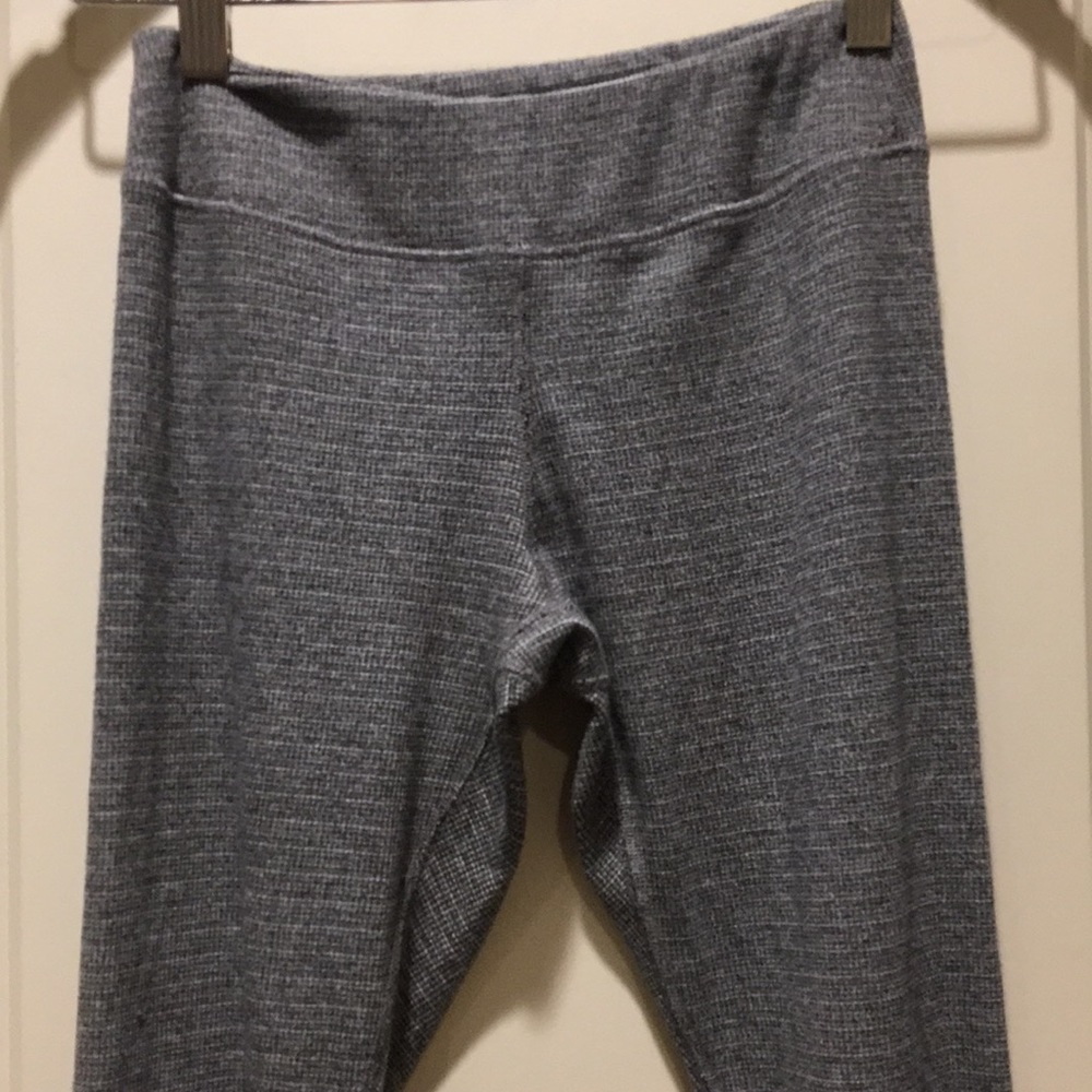 brandy melville womens leggings size OS (one size) grey white